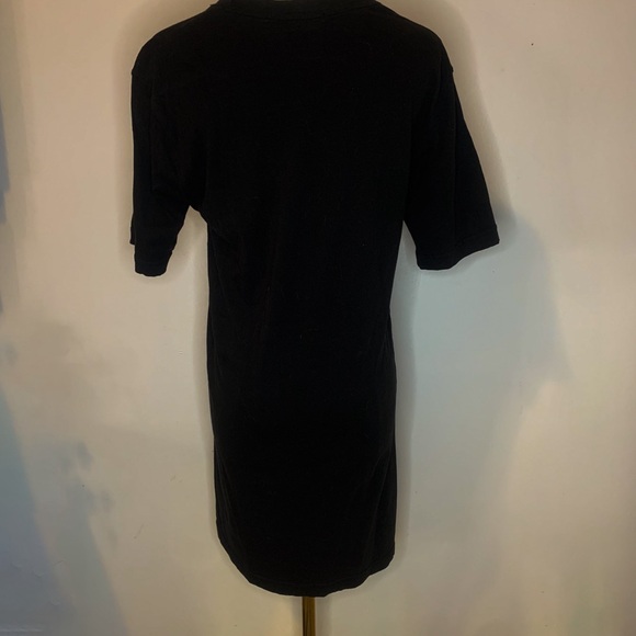 Nasty Gal T-shirt Dress with Abstract Face Motif - Picture 3 of 4